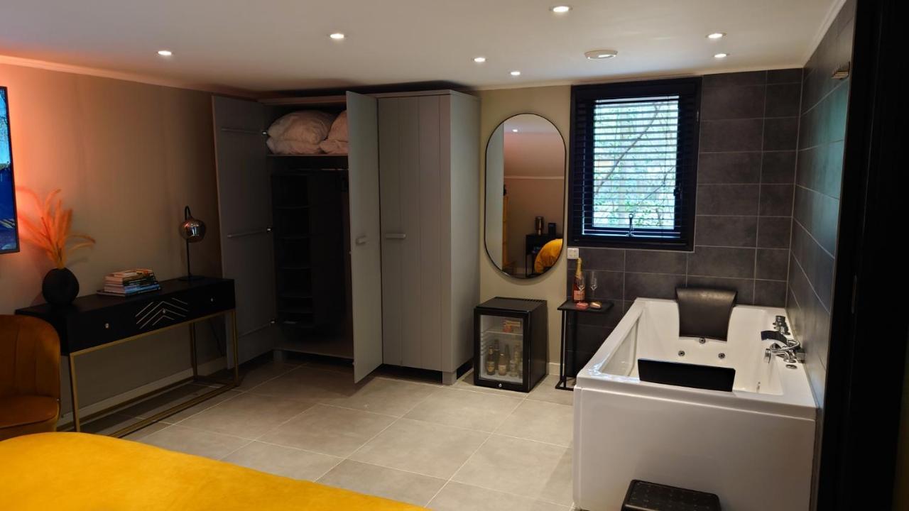 Relaxed Luxe "Boszichthuisje" Met Jacuzzi Bospark Ijsselheide Hattemerbroek Eksteriør billede